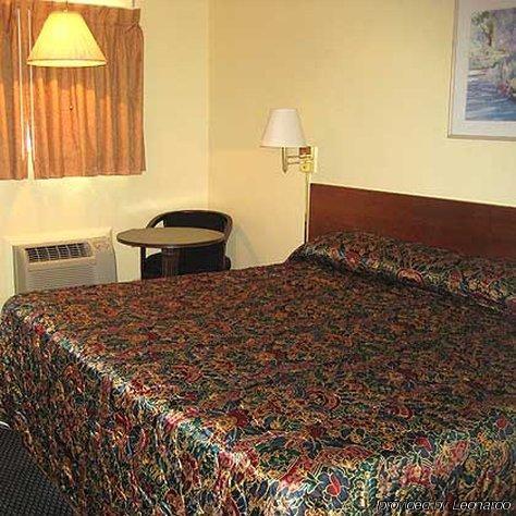 Guest House Motel Chanute Номер фото