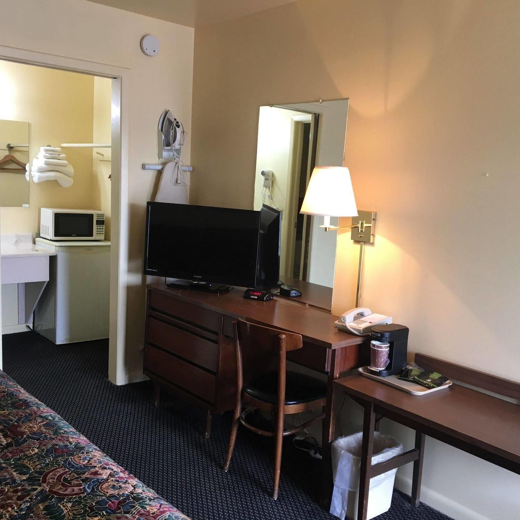 Guest House Motel Chanute Экстерьер фото